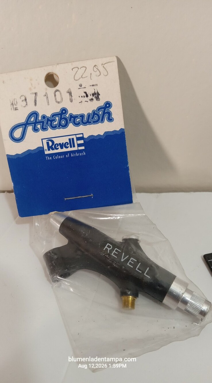 Revell 37101 Airbrush main body replacement part.